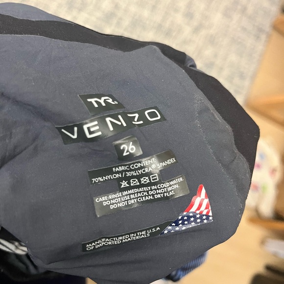 TYR Venzo tech suit size 26 - Picture 3 of 3